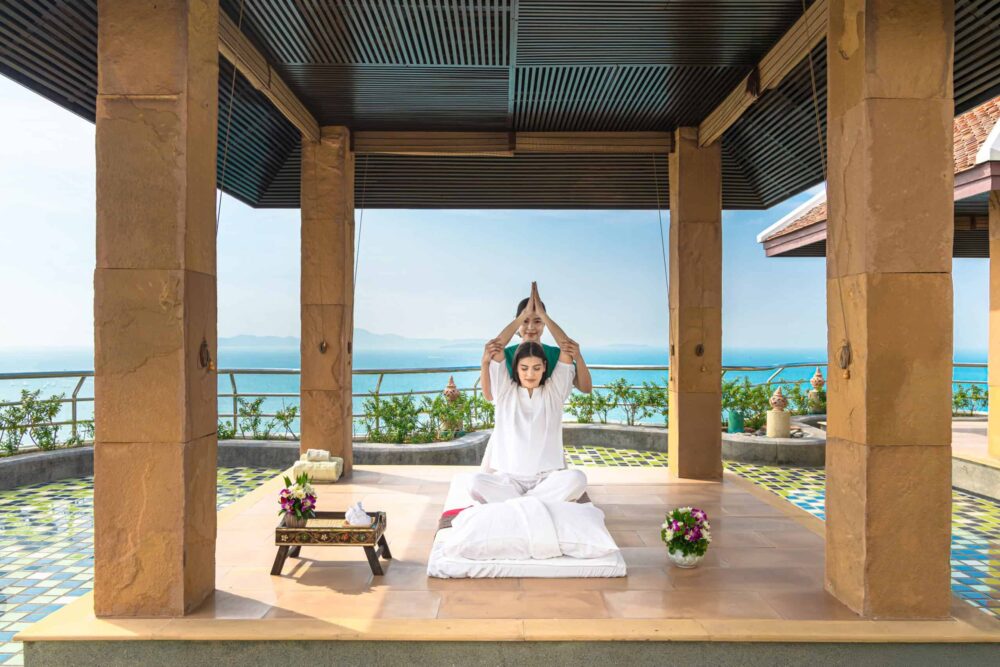 Royal Wing Suites & Spa