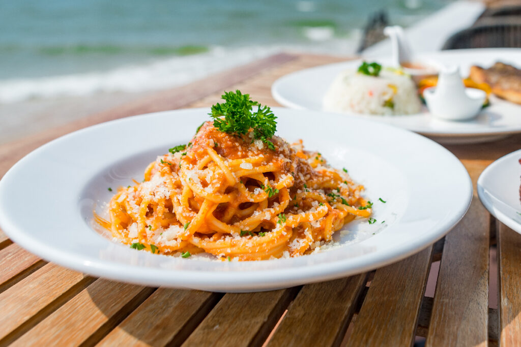 Spaghetti Romesco at Breezeo