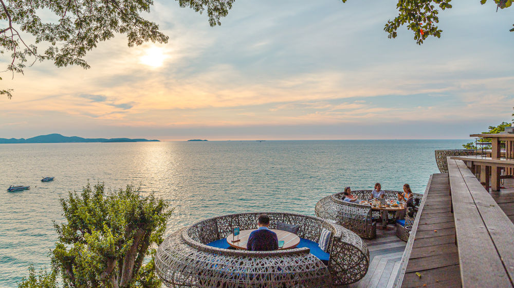 Royal Wing Suites & Spa