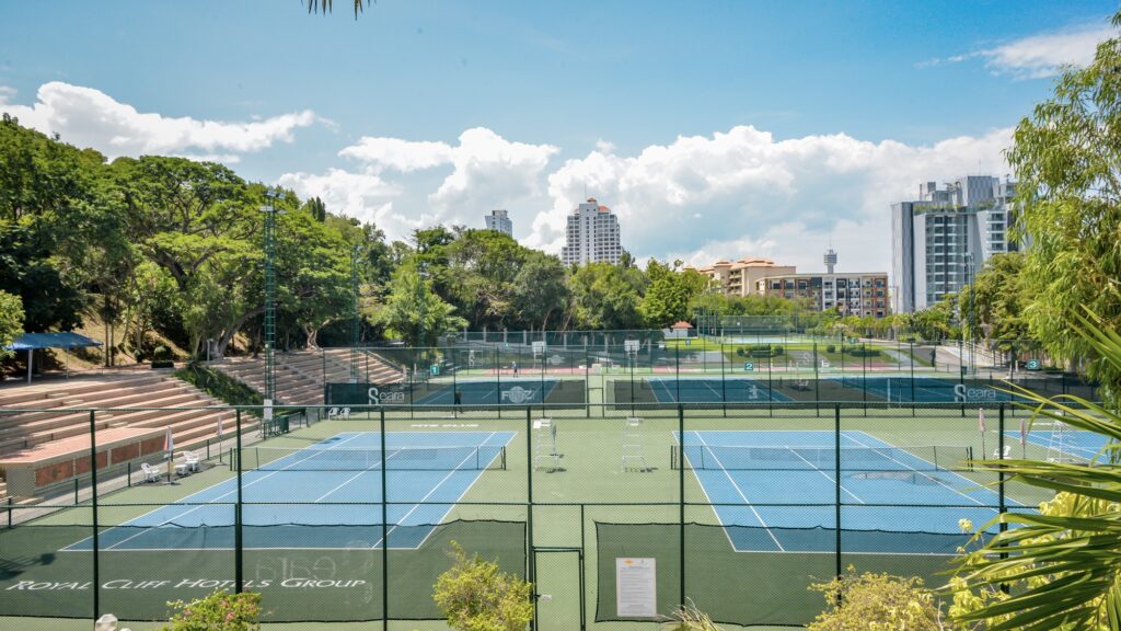 fitz club pattaya tennis courts