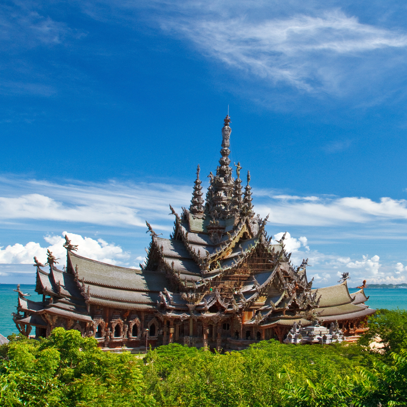 wat temple in pattaya