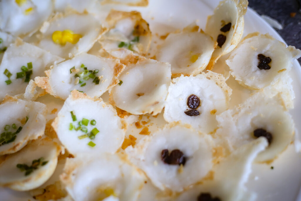 kanom krok coconut thai dessert