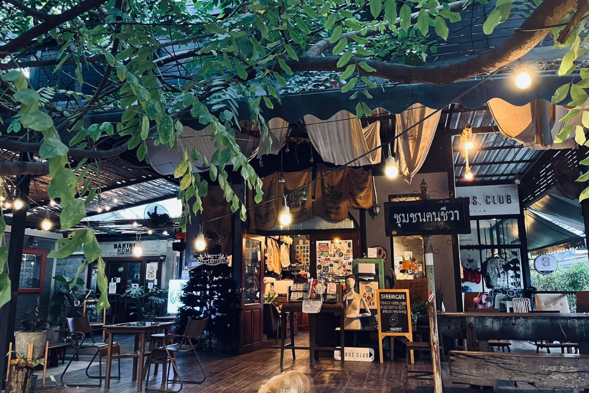 Shaded outdoor area at Sheeva Cafe in Pattaya