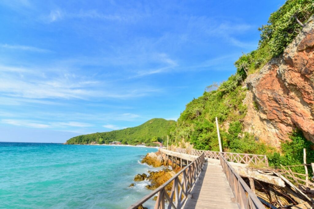 koh lan pattaya beach