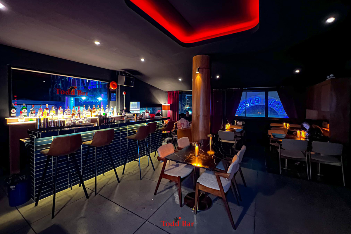 cozy interior at todd bar in pattaya