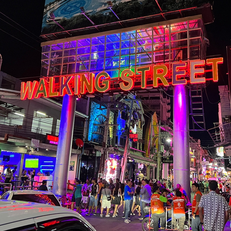 big sign of walking street pattaya