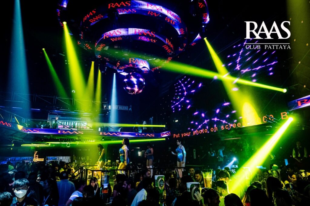 packed nightclub at RAAS pattaya