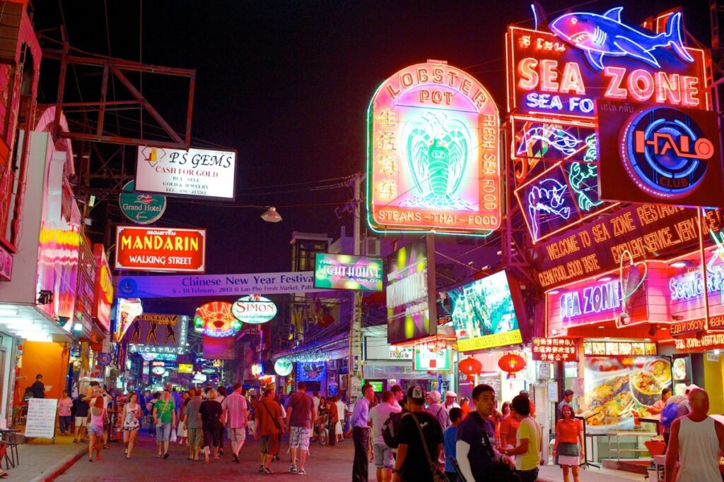 bustling evening at walking street pattaya