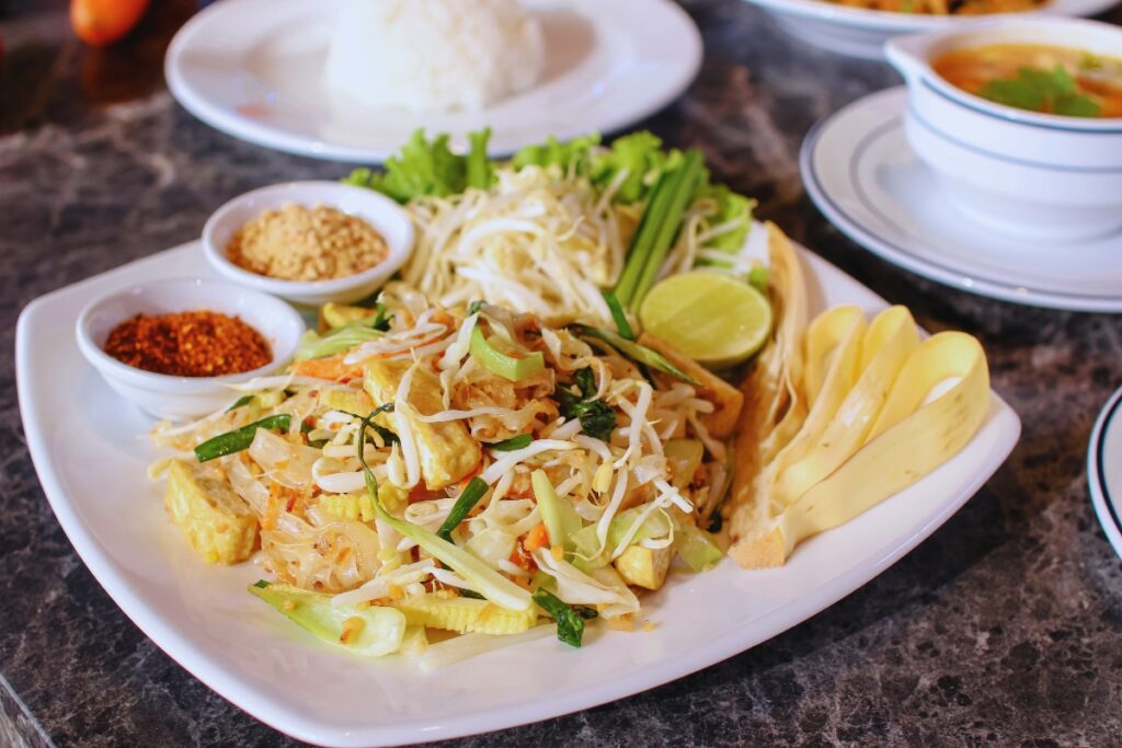 อาหารฮาลาล ผัดไทย