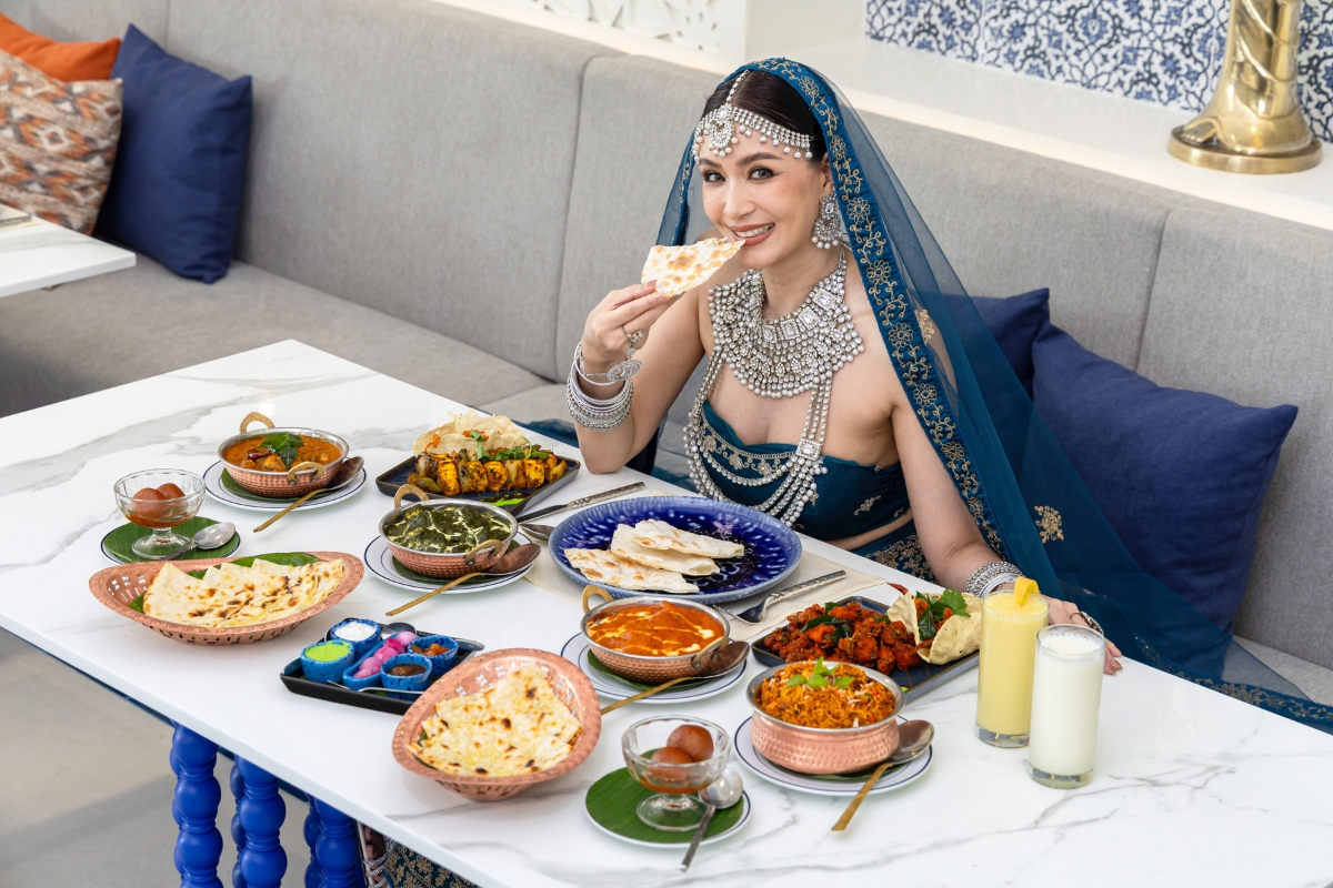 แขกผู้เข้าพักกินอาหารอินเดียที่ มหารานี