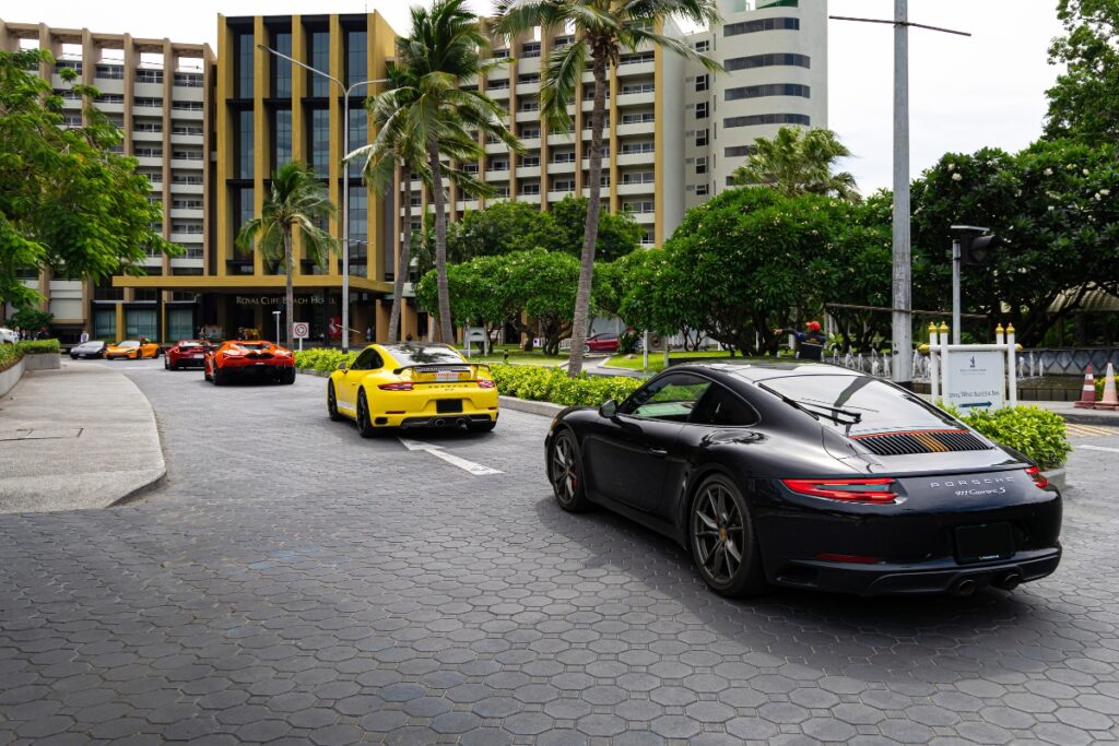 โรงแรมพัทยาของเราพร้อมต้อนรับทริปรถซุปเปอร์คาร์หรู