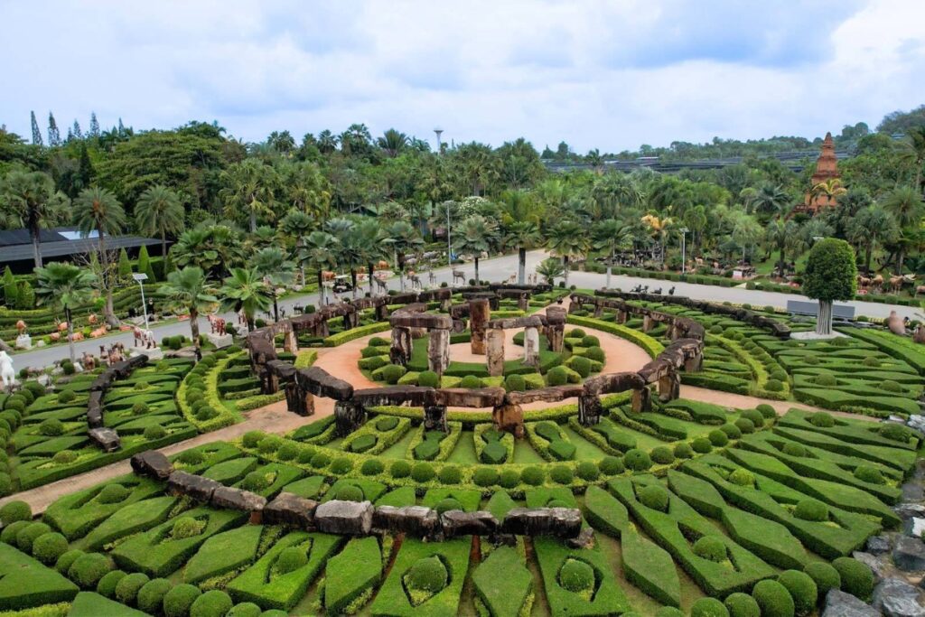 intricate garden design at nongnooch tropical gardens in pattaya