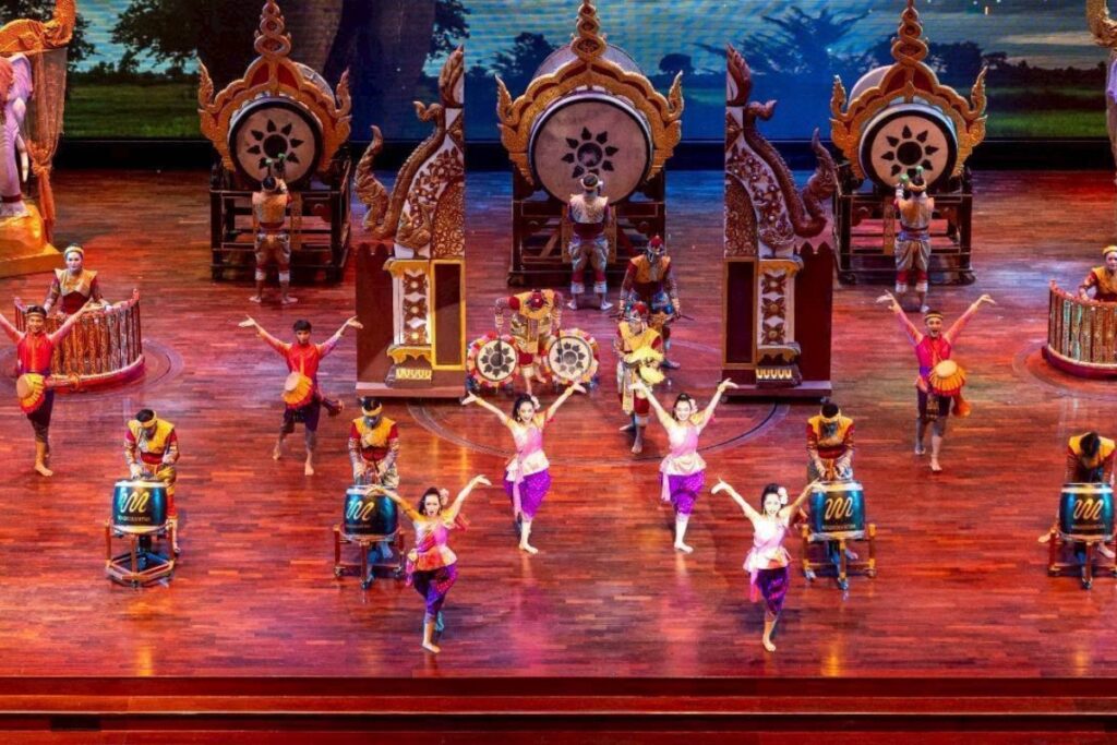 cultural show at nongnooch garden pattaya